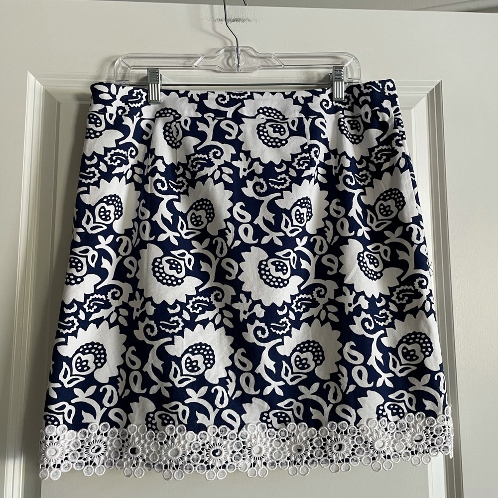 Talbots Women’s Floral Skirt with Lace Hem - Picture 5 of 5